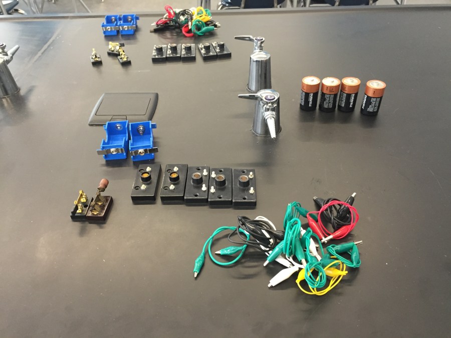 CircuitBuildingStation